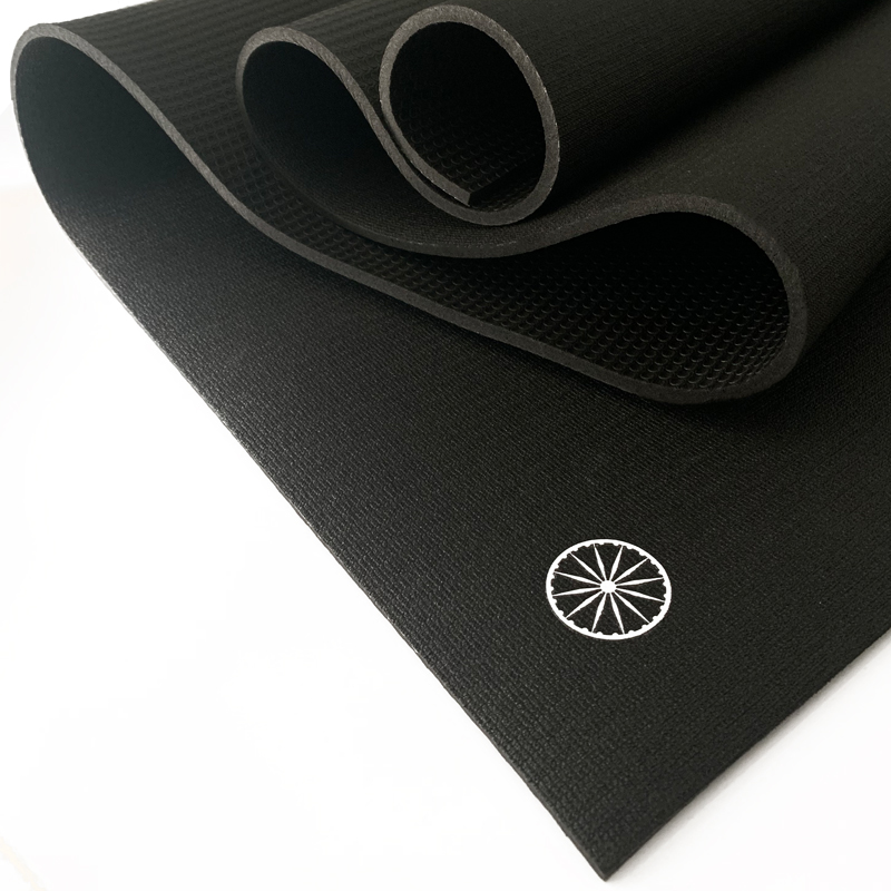 Core Essential Black